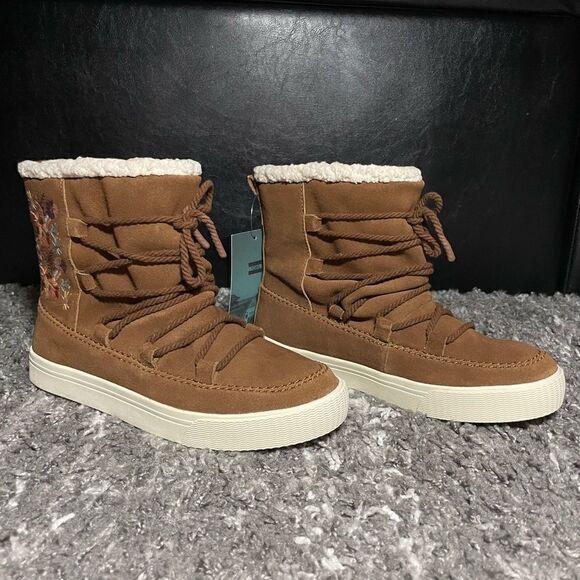 NIB TOMS Alpine Winter Leather Booties - Picture 4 of 9